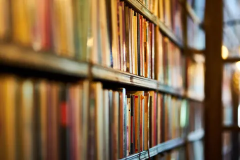 Grand Library 4K Wallpaper · architecture · 3840×2561