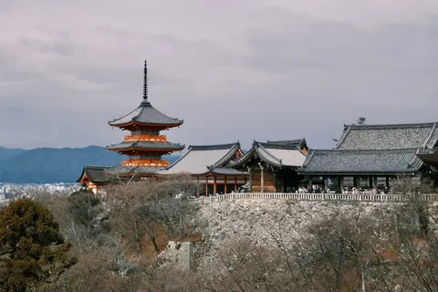 Japanese Pagoda 4K Wallpaper · architecture · 3840×2560