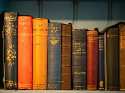Grand Library 4K Wallpaper · architecture · 3840×2880