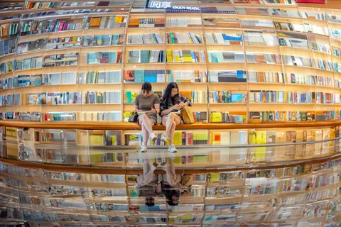 Fondo de pantalla Gran biblioteca 4K · architecture · 3840×2560
