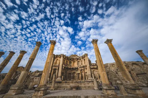 Roman Ruins 4K Wallpaper · architecture · 3840×2560