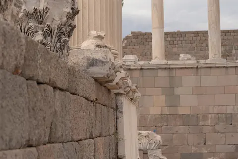 Roman Ruins 4K Wallpaper · architecture · 3840×2560