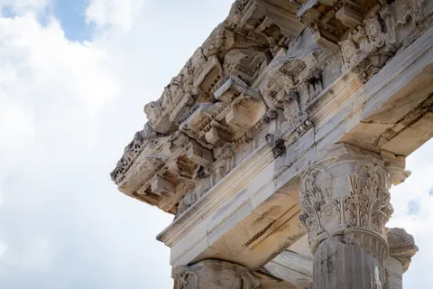 Roman Ruins 4K Wallpaper · architecture · 3840×2560