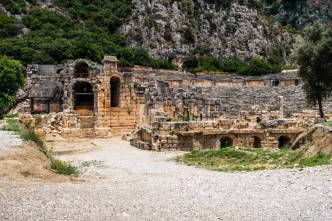 Roman Ruins 4K Wallpaper · architecture · 3840×2560