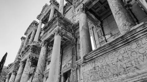 Roman Ruins 4K Wallpaper · architecture · 3840×2160