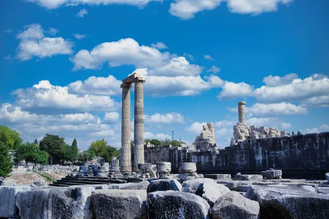Roman Ruins 4K Wallpaper · architecture · 3840×2560