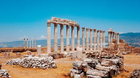 Roman Ruins 4K Wallpaper · architecture · 3840×2159