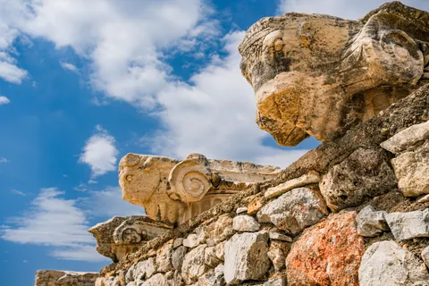 Greek Temple 4K Wallpaper · architecture · 3840×2560