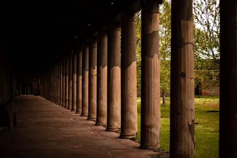 Greek Temple 4K Wallpaper · architecture · 3840×2560