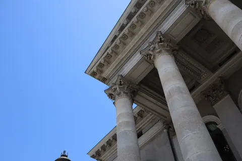 Greek Temple 4K Wallpaper · architecture · 3840×2560