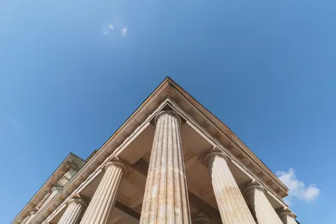 Greek Temple 4K Wallpaper · architecture · 3840×2560