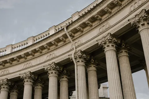 Greek Temple 4K Wallpaper · architecture · 3840×2560