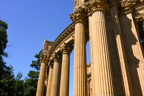 Greek Temple 4K Wallpaper · architecture · 3840×2560