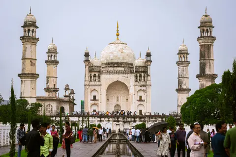 Taj Mahal 4K Wallpaper · architecture · 3840×2560