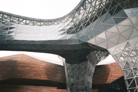 Futuristic Facade 4K Wallpaper · architecture · 3840×2560