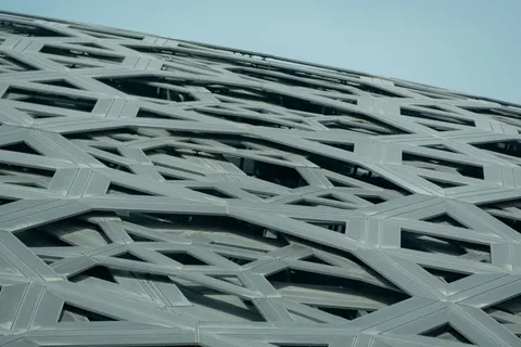 Futuristic Facade 4K Wallpaper · architecture · 3840×2563