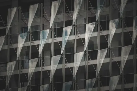 Futuristic Facade 4K Wallpaper · architecture · 3840×2560