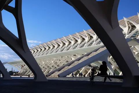 Обои Футуристический фасад 4K · architecture · 3840×2560