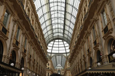 Glass Dome 4K Wallpaper · architecture · 3840×2560
