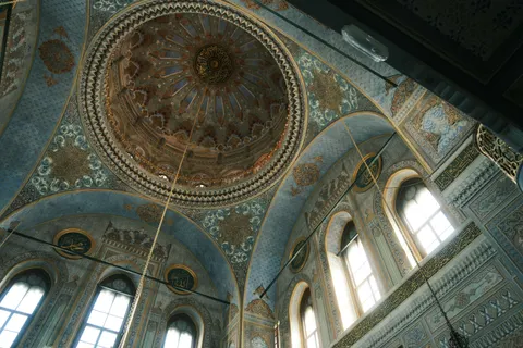 Glass Dome 4K Wallpaper · architecture · 3840×2560