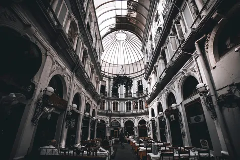 Glass Dome 4K Wallpaper · architecture · 3840×2560