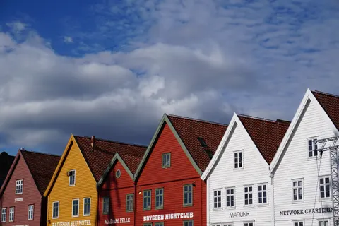 Colorful Houses 4K Wallpaper · architecture · 3840×2560