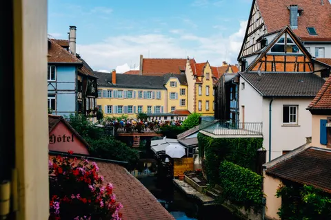 Colorful Houses 4K Wallpaper · architecture · 3840×2560