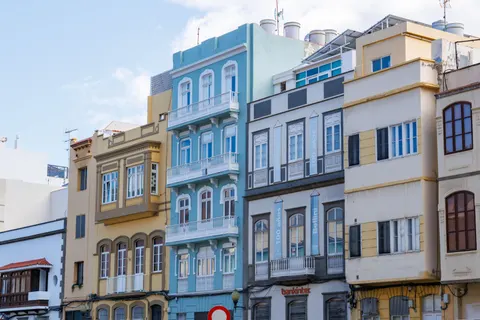 Colorful Houses 4K Wallpaper · architecture · 3840×2560