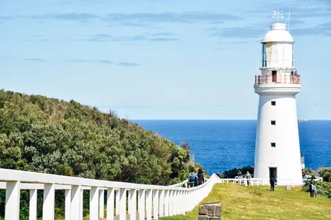 Cliff Lighthouse 4K Wallpaper · architecture · 3840×2563