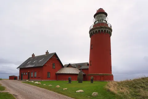 Cliff Lighthouse 4K Wallpaper · architecture · 3840×2560