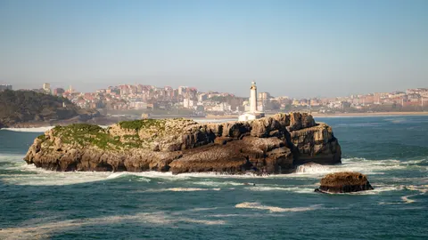 Cliff Lighthouse 4K Wallpaper · architecture · 3840×2161