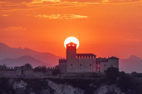 Medieval Castle 4K Wallpaper · architecture · 3840×2560