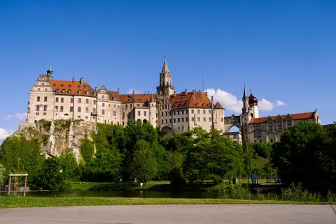 Medieval Castle 4K Wallpaper · architecture · 3840×2565