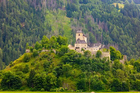 Medieval Castle 4K Wallpaper · architecture · 3840×2560