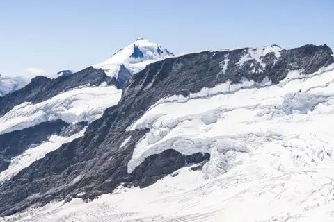 Fond d'écran Montagnes 4K · mountains · 3840×2558