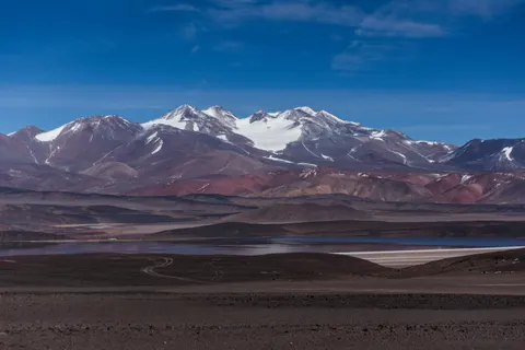 The Andes 4K Wallpaper · mountains · 3840×2560