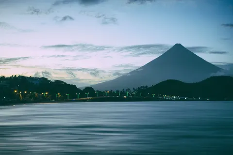 Mount Fuji 4K Wallpaper · mountains · 3840×2560