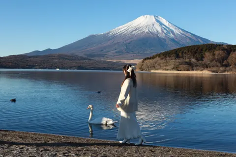 Mount Fuji 4K Wallpaper · mountains · 3840×2560