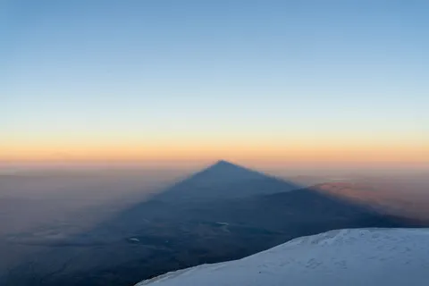 Mount Fuji 4K Wallpaper · mountains · 3840×2560