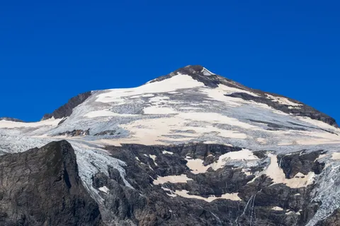 Matterhorn 4K Wallpaper · mountains · 3840×2560