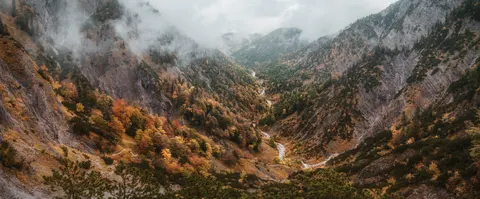 Foggy Valley 4K Wallpaper · mountains · 3840×1589