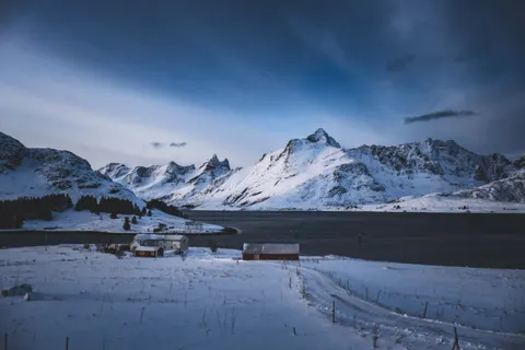 Bergen 4K-achtergrond · mountains · 3840×2560