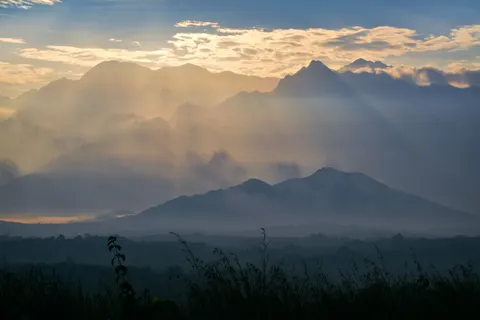 Mountain Panorama 4K Wallpaper · mountains · 3840×2560