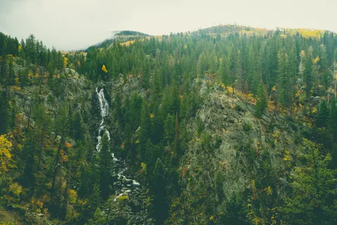 Wallpaper Pegunungan 4K · mountains · 3840×2560