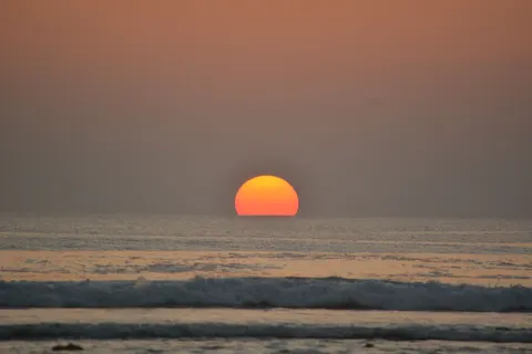 Ocean Sunset 4K Wallpaper · ocean · 3840×2560