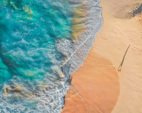Beach from Above 4K Wallpaper · ocean · 3840×3072