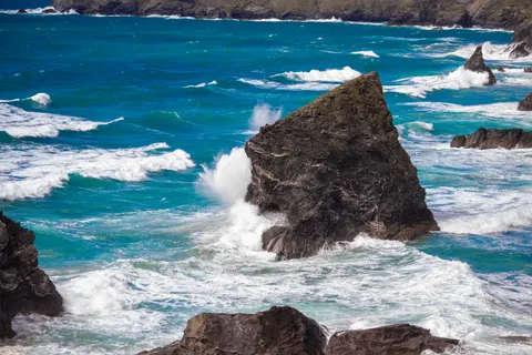 Stormy Sea 4K Wallpaper · ocean · 3840×2560