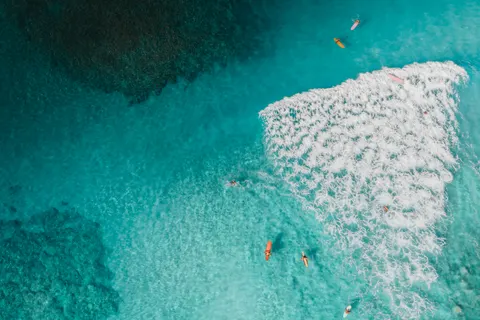 Clear Lagoon 4K Wallpaper · ocean · 3840×2558