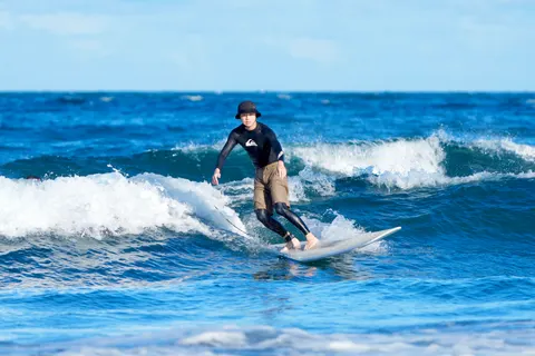 Surf Wave 4K Wallpaper · ocean · 3840×2560