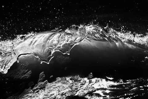 Surf Wave 4K Wallpaper · ocean · 3840×2560